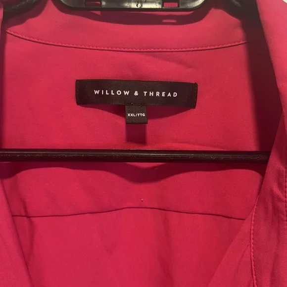 461 Willow and thread bright pink hidden button, button up blouse - Picture 5 of 8